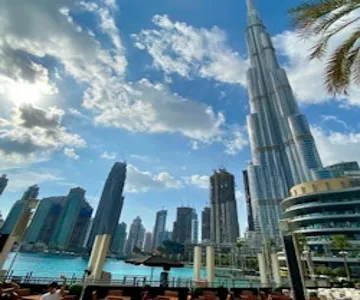 Dubai: Top 10 Sights Guided Tour + Roundtrip Transfers